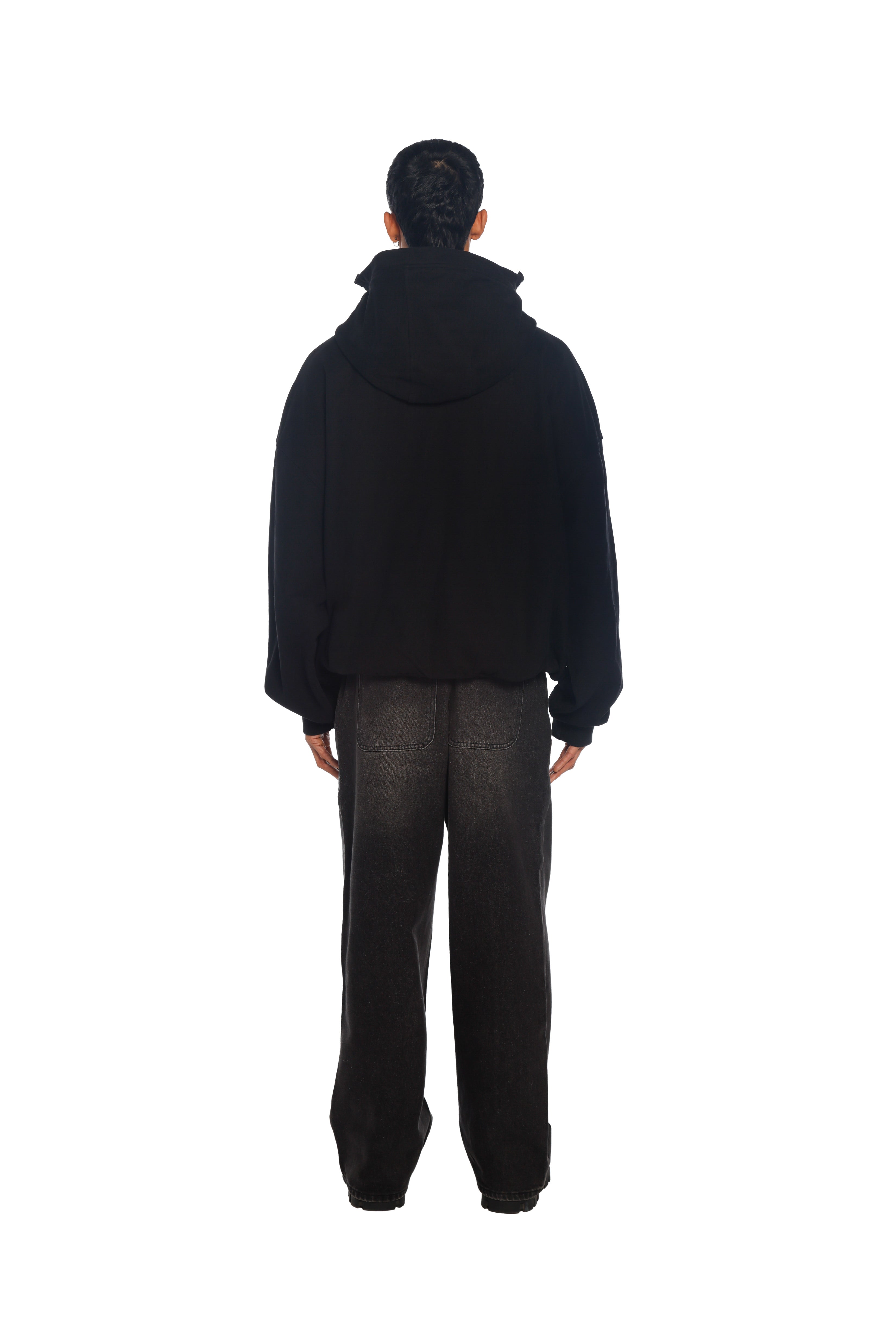 سويتشيرت فري مايندز بسحاب باللون الأسود مُعالَج