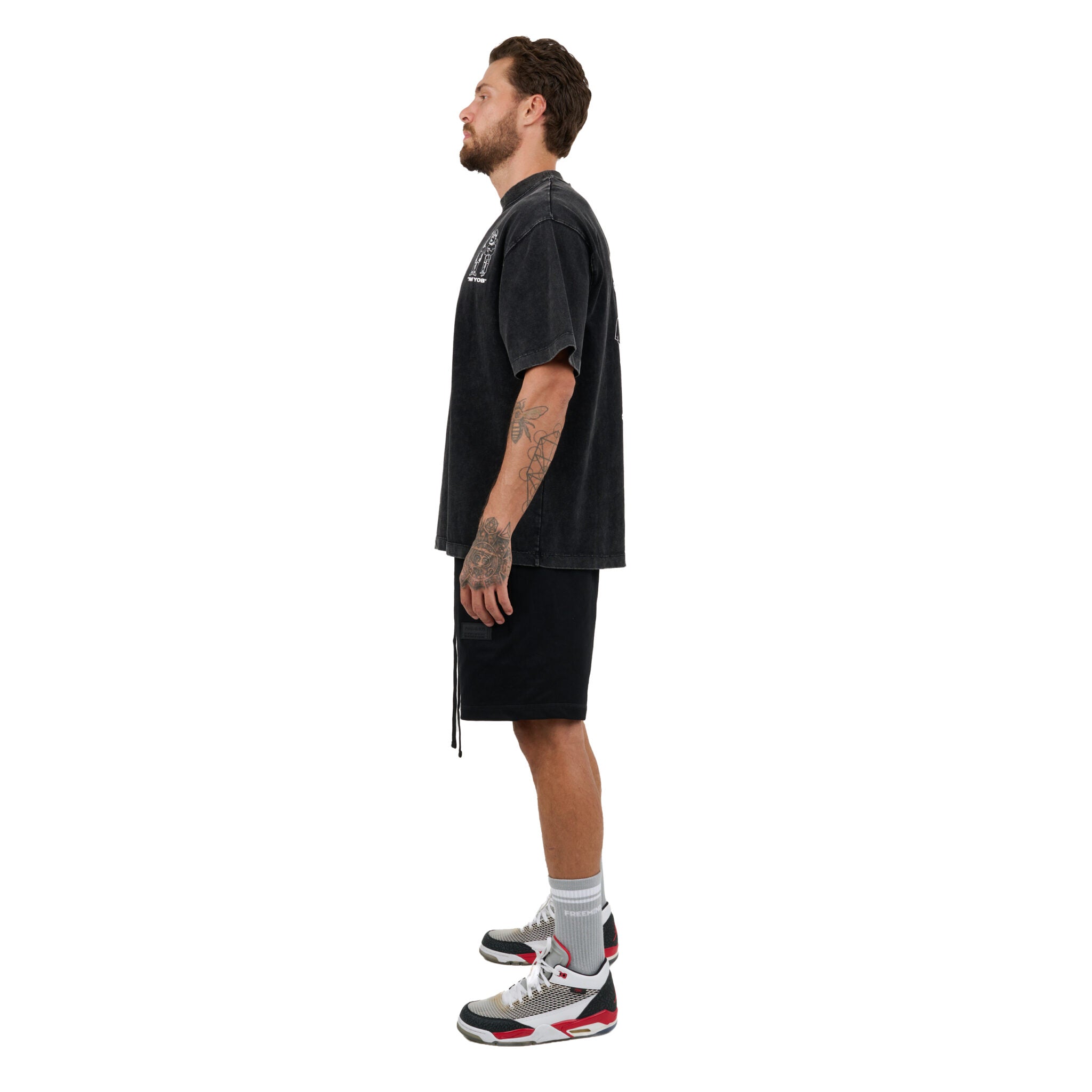 MYOB OVERSIZED T-SHIRT - Freeminds Saudi arabia Brand