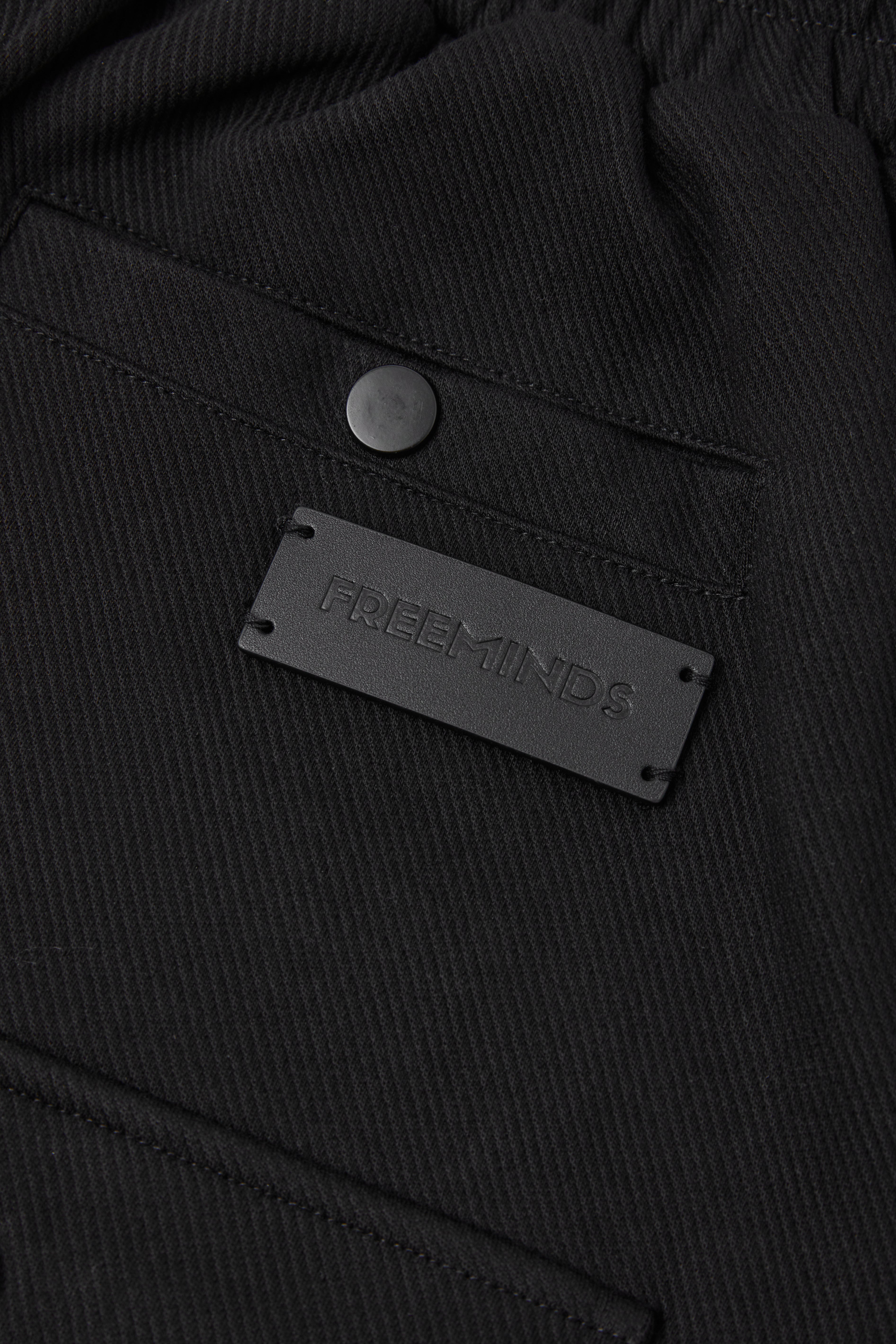FRENCH TERRY CARGO BLACK SHORT