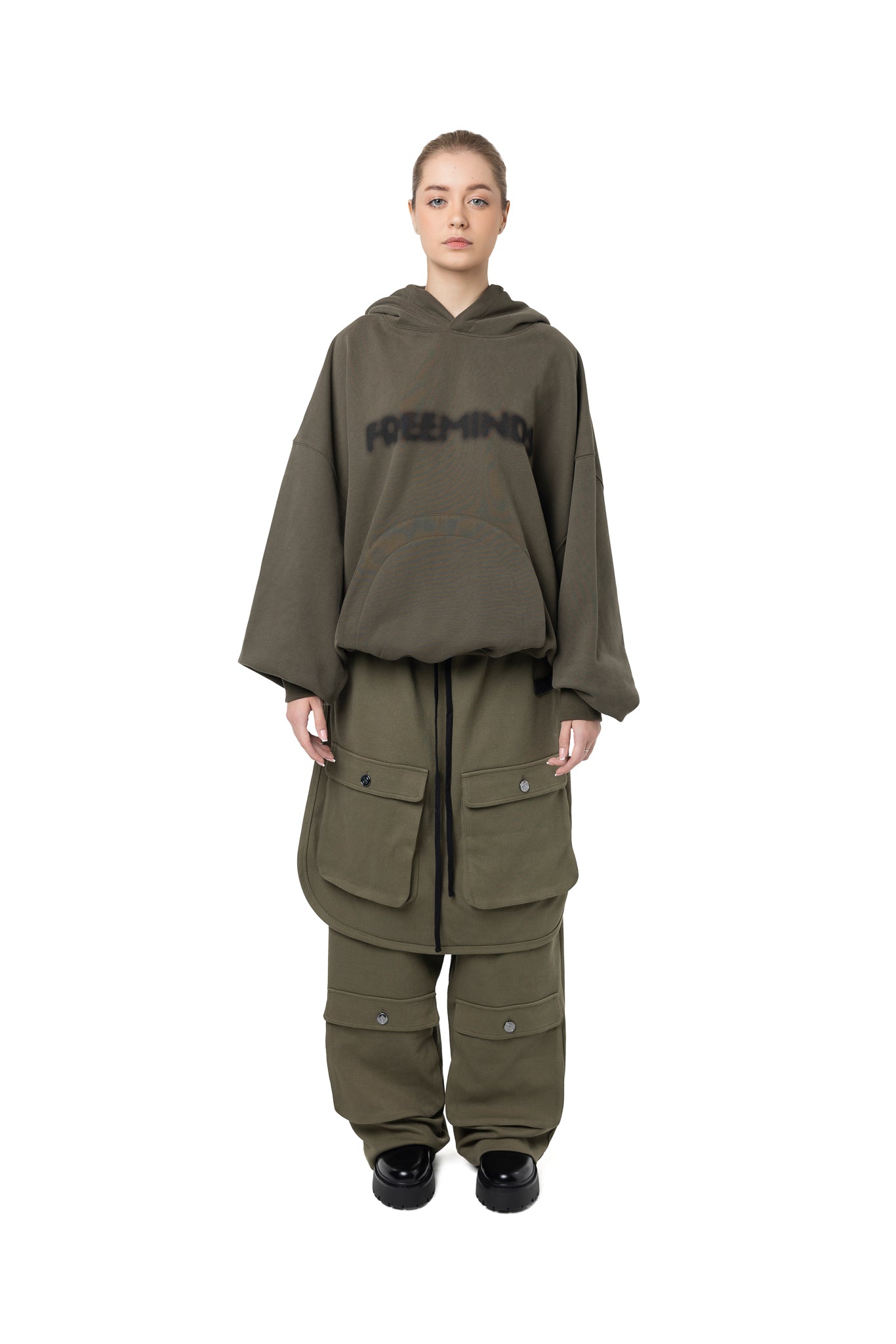 FREEMINDS FRENCH TERRY GREEN NAVY LAYERED CARGO SWEATPANTS
