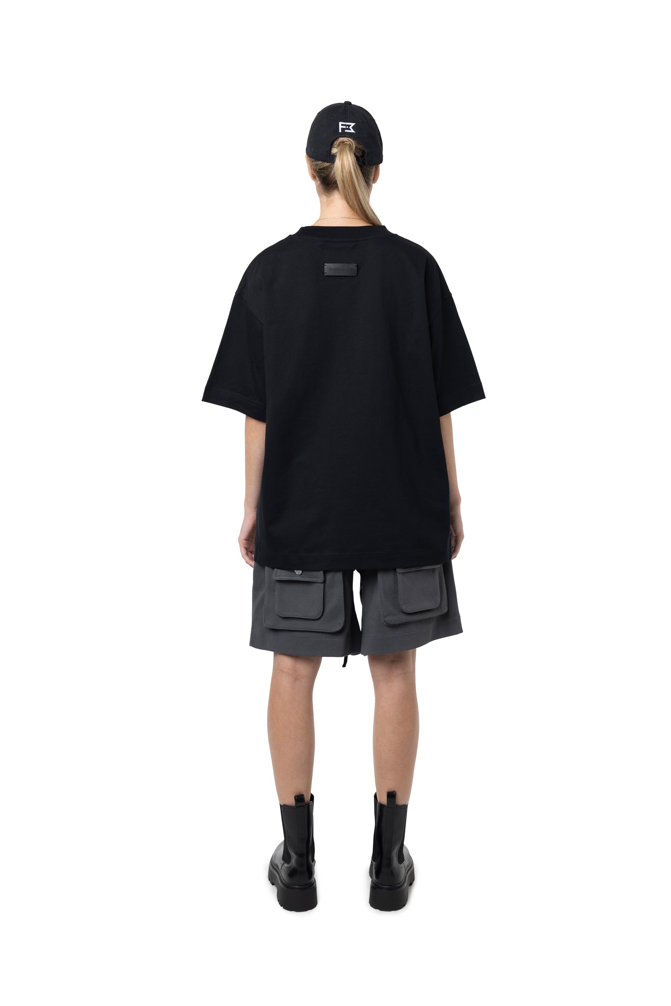 BLACK LOGO T-SHIRT