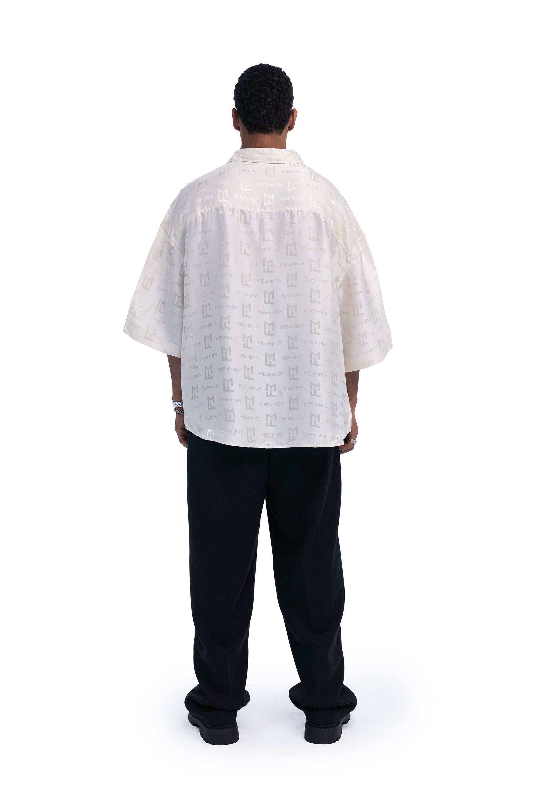 CREAMY JACQUARD LOGO SHIRT