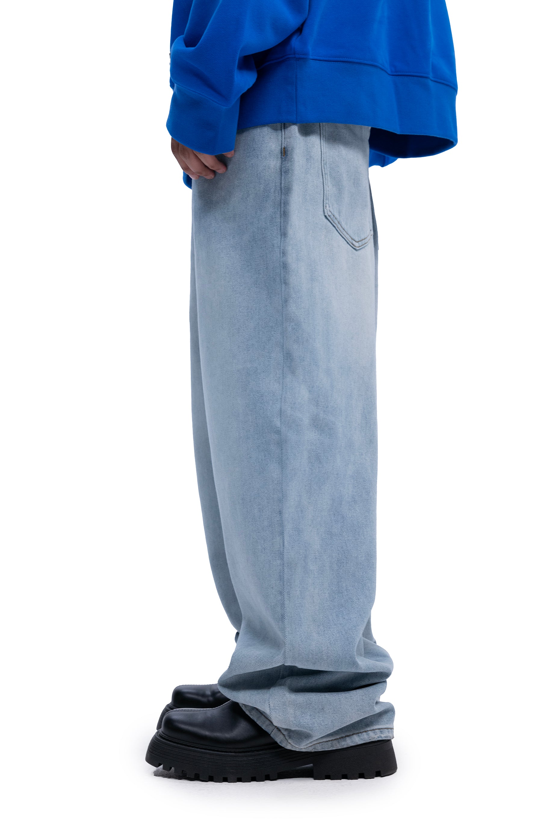 FADED EFFECT STRAIGHT LEG JEANS