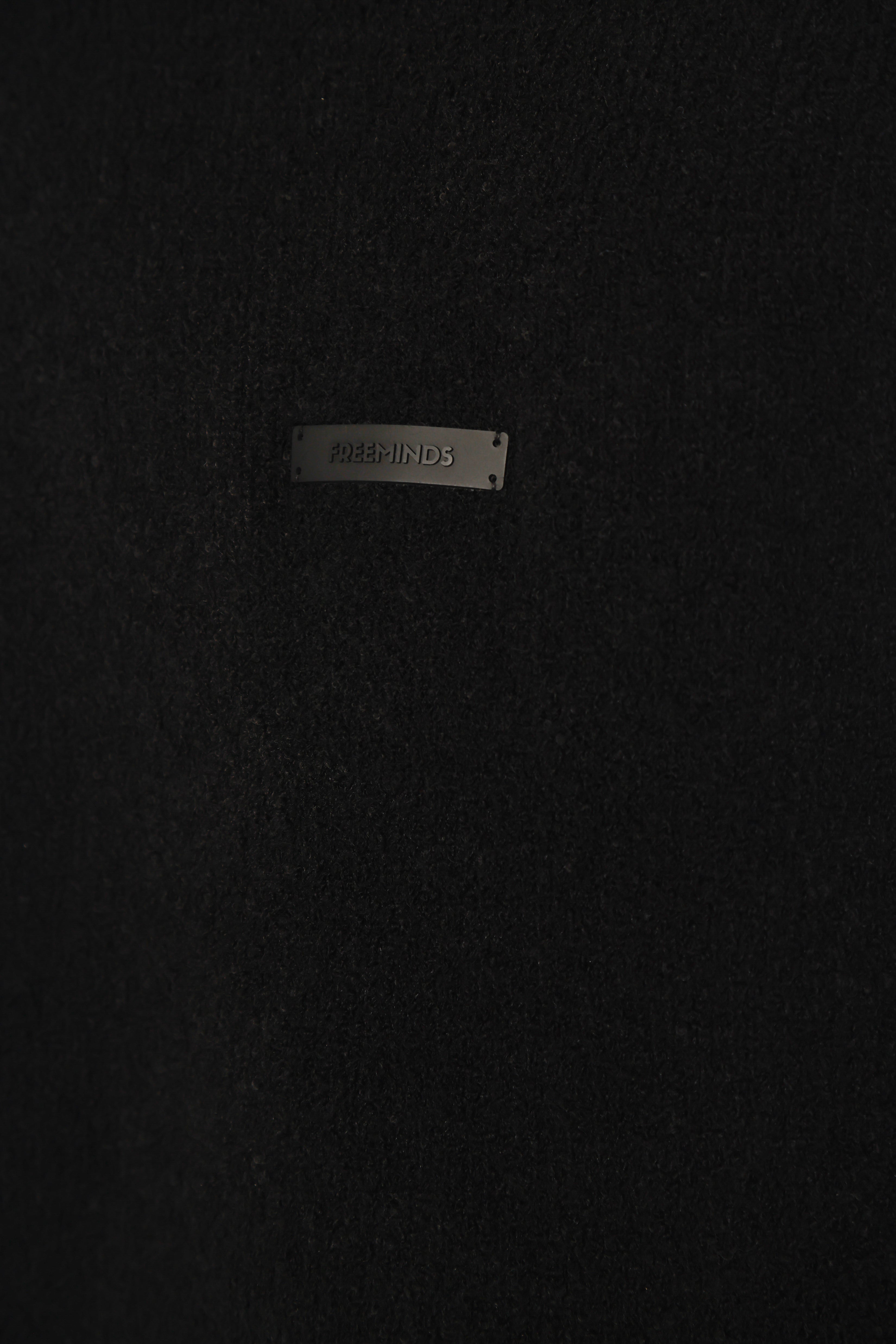 فري مايندز جامبر صوفية باللون الأسود