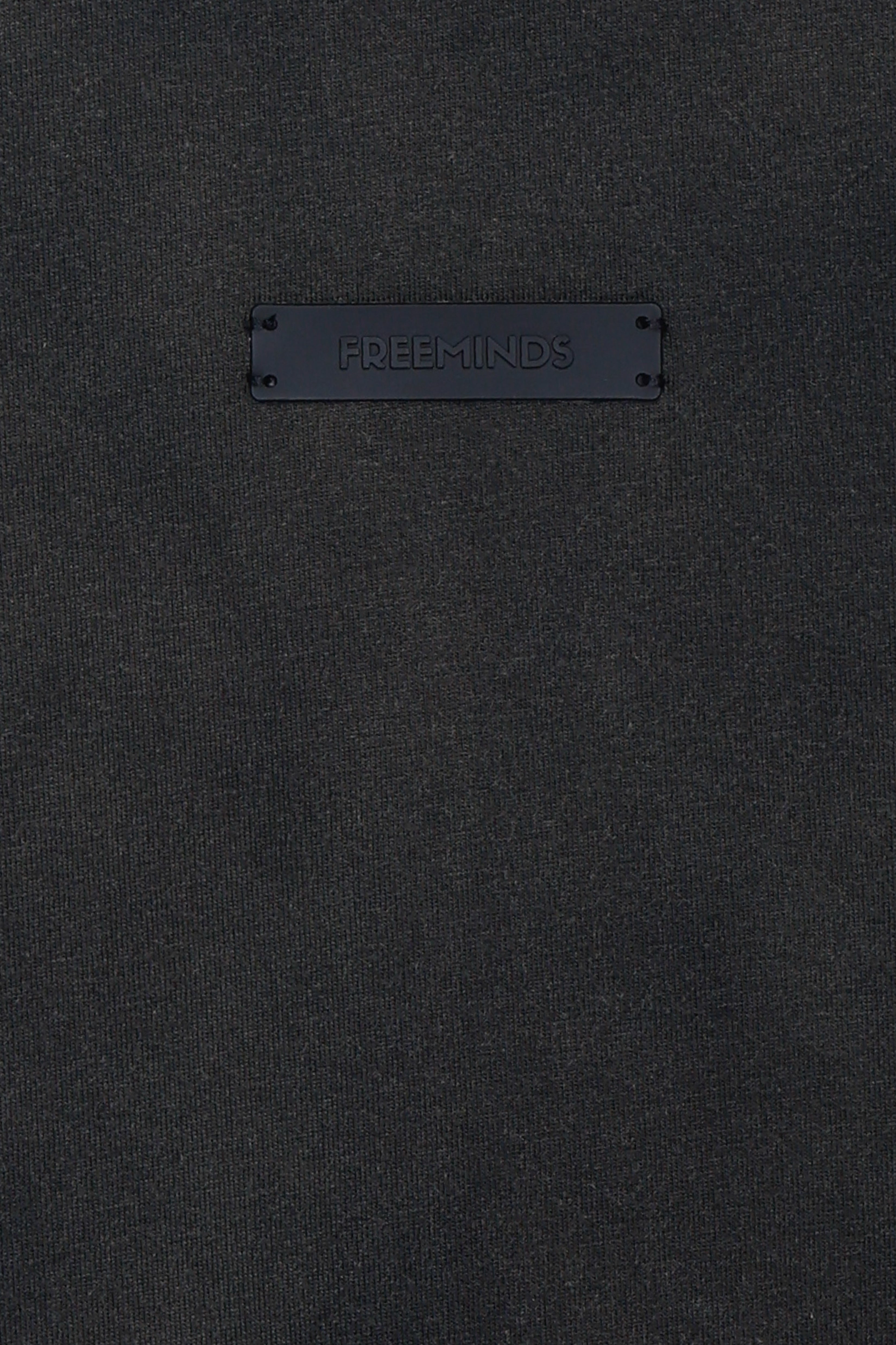 فري مايندز Signature تيشيرت باللون المغسول الفنتج