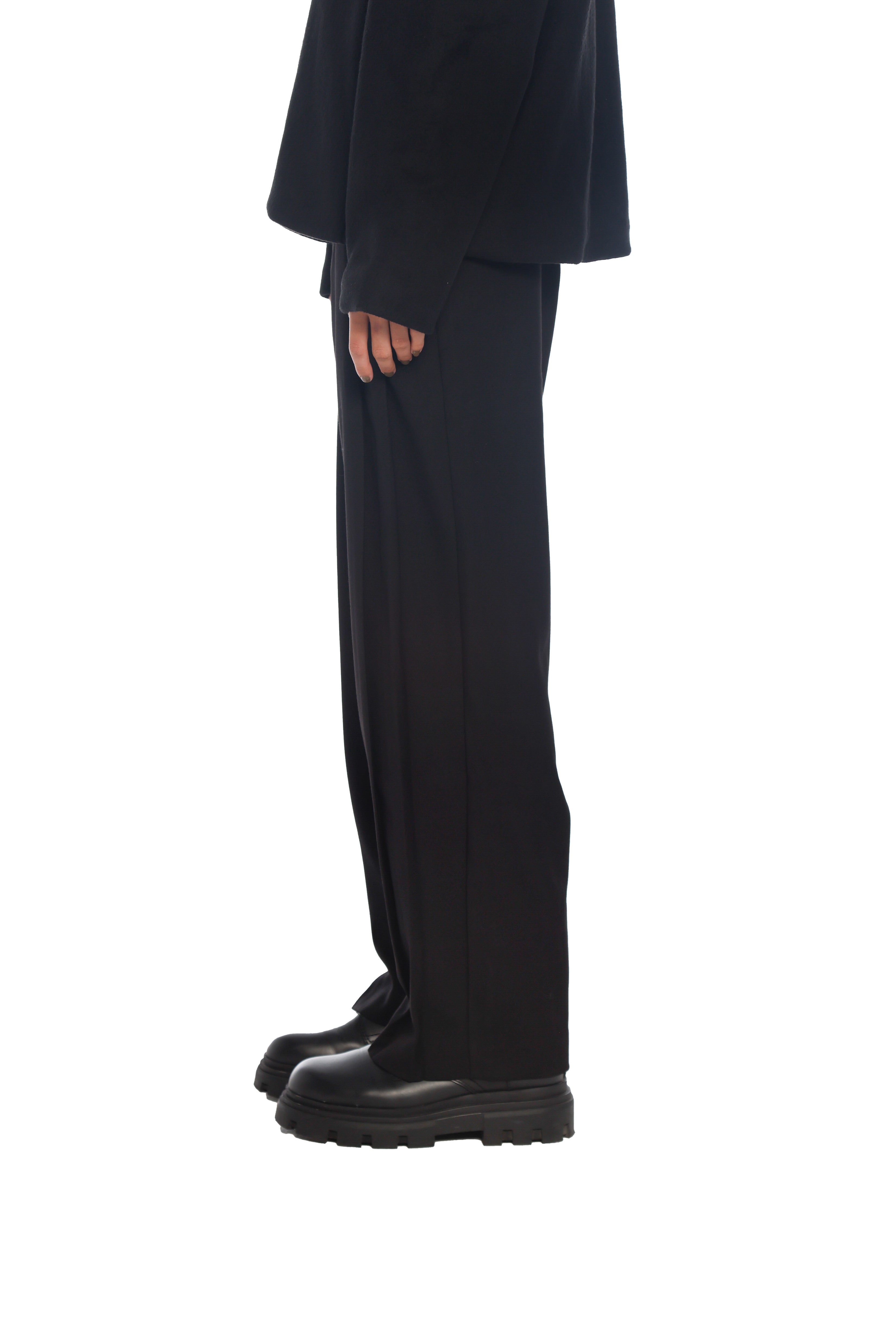 فري مايندز تراوزر باللون الأسود