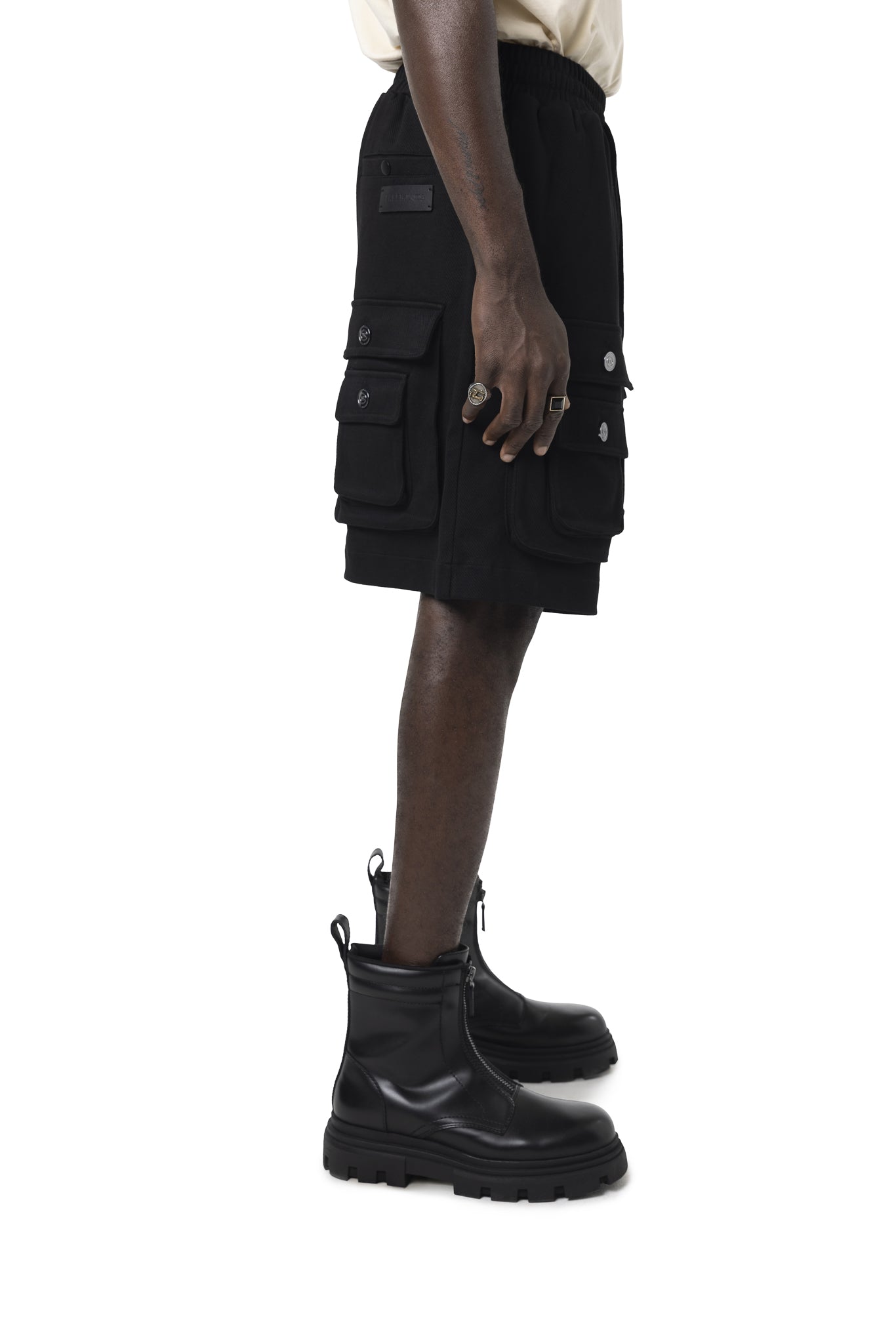 FRENCH TERRY CARGO BLACK SHORT