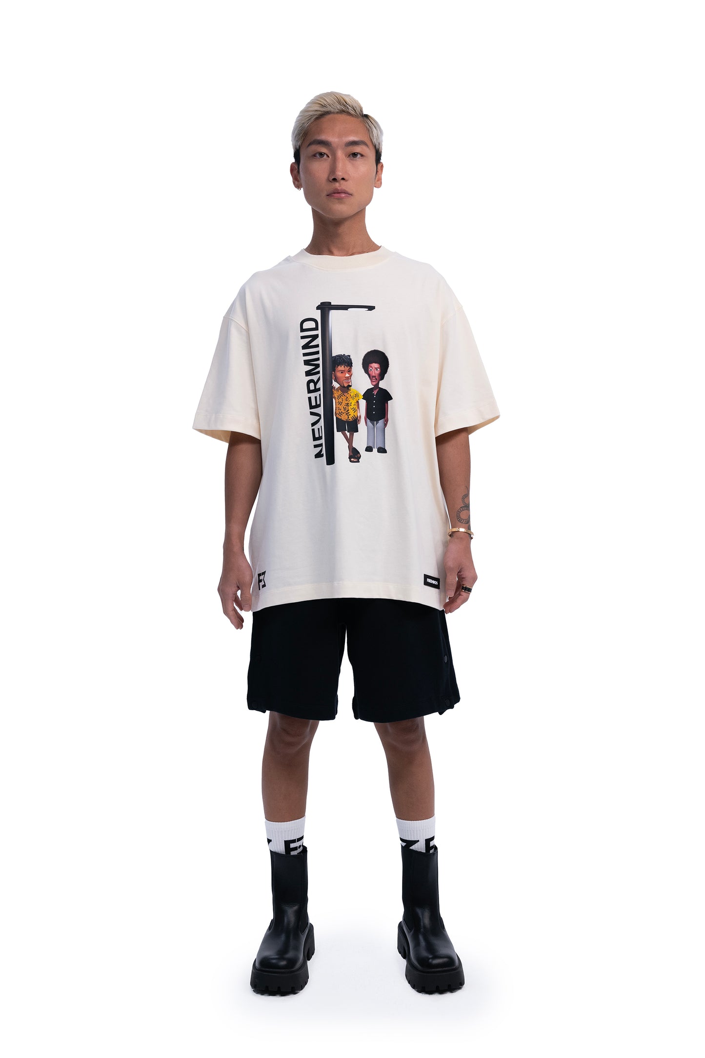 CREAMY NEVERMIND OVERSIZED T-SHIRT