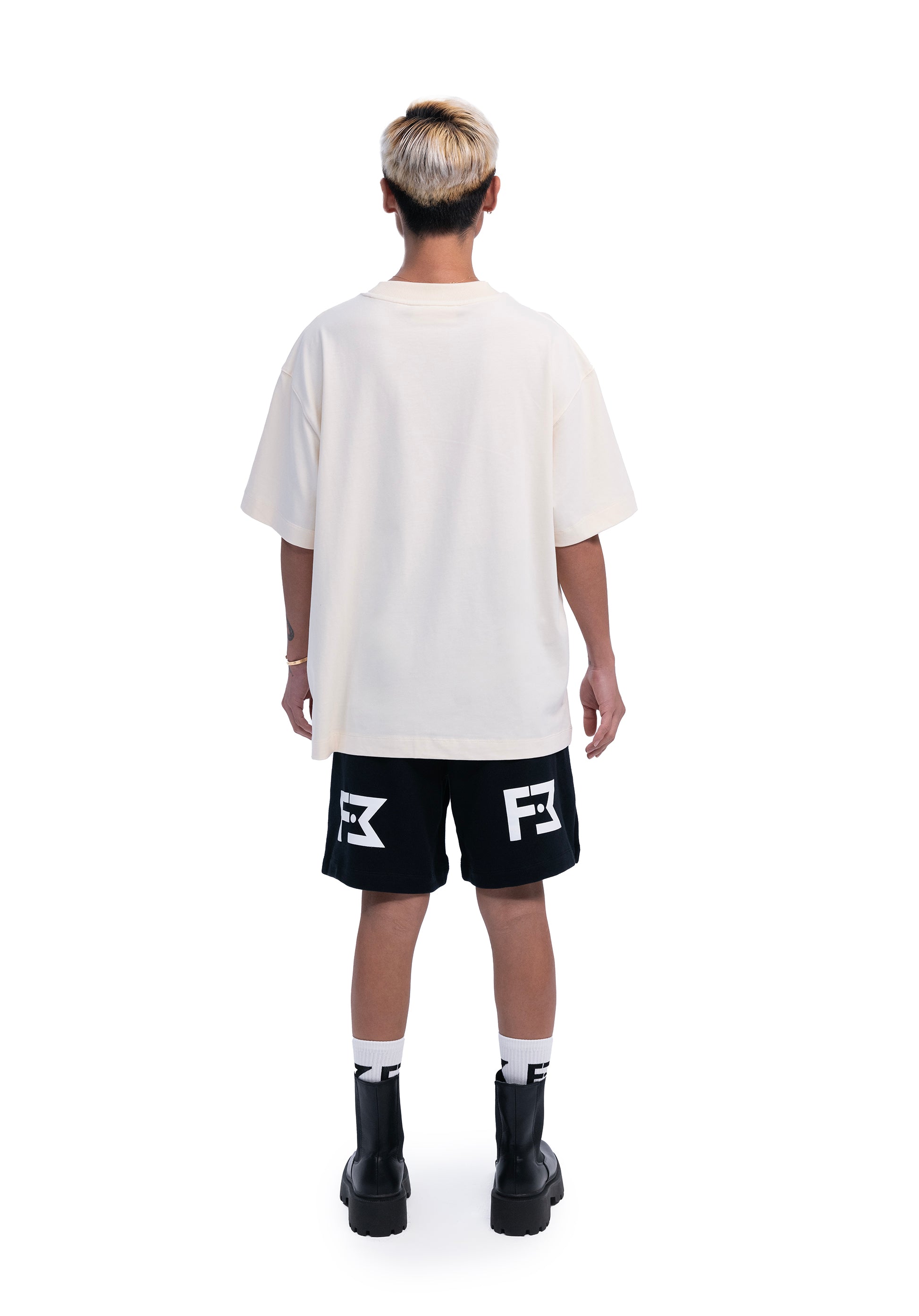 CREAMY NEVERMIND OVERSIZED T-SHIRT