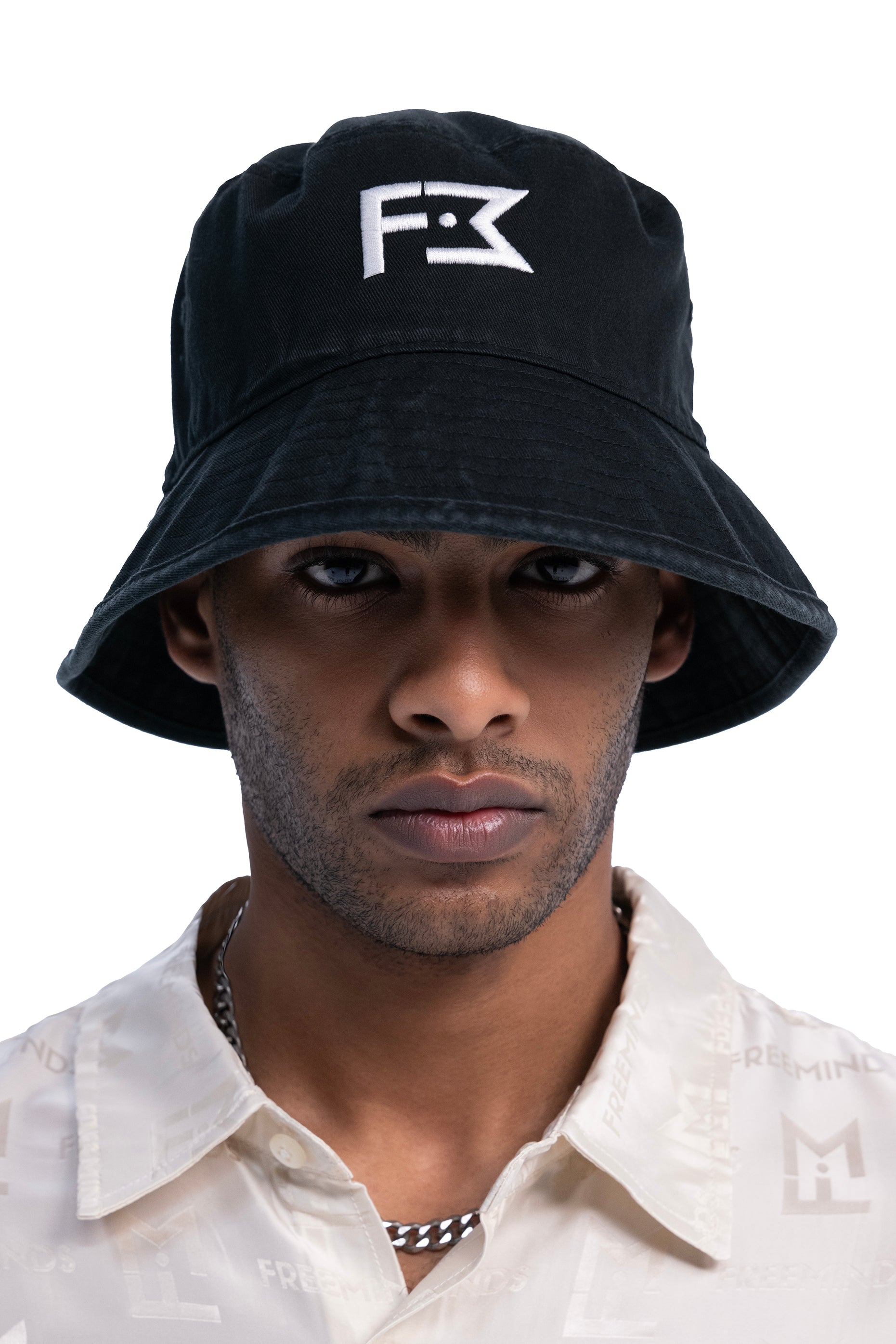 EMBROIDERED LOGO BUCKET HAT