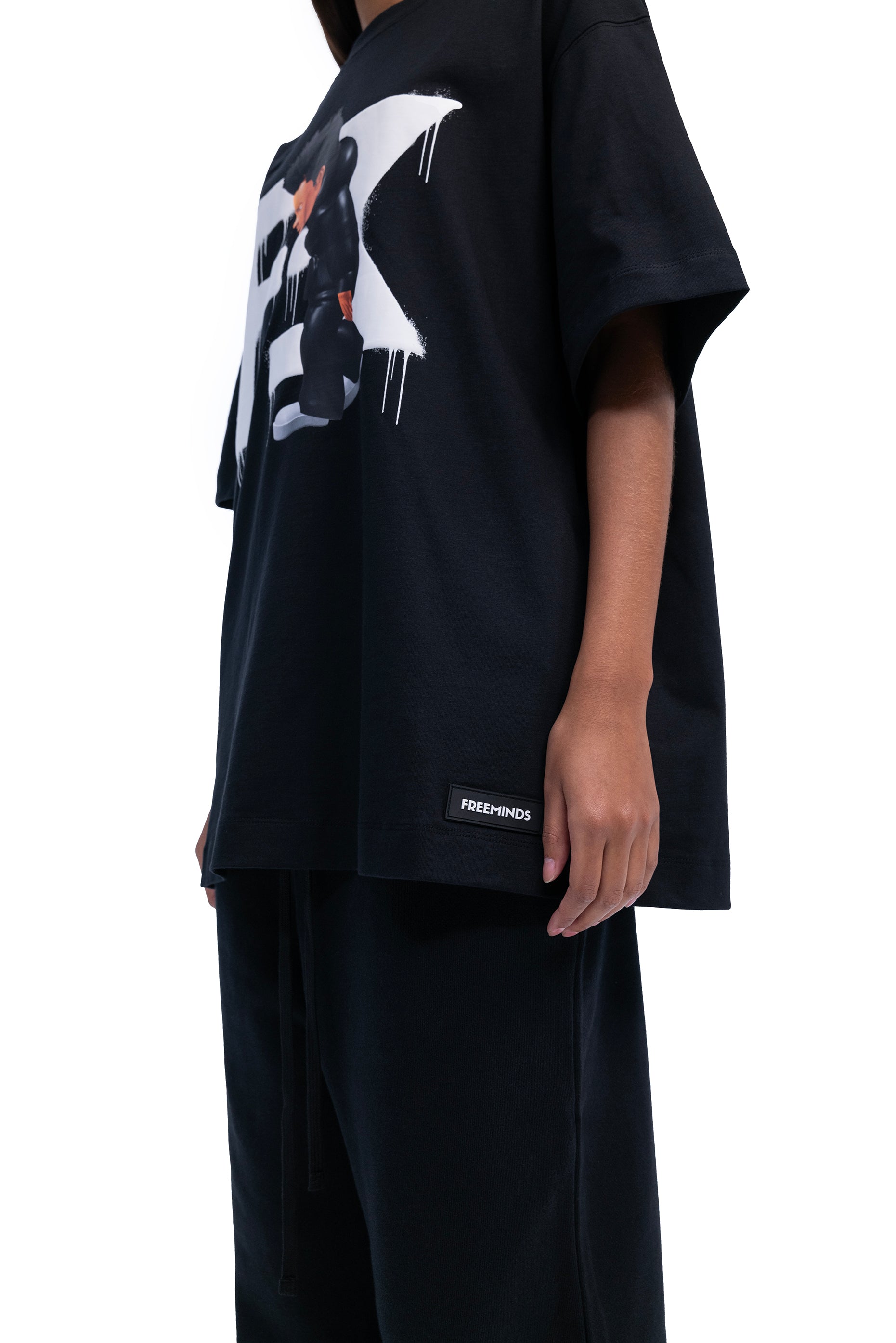 BLACK SELF CRITICAL OVERSIZED T-SHIRT